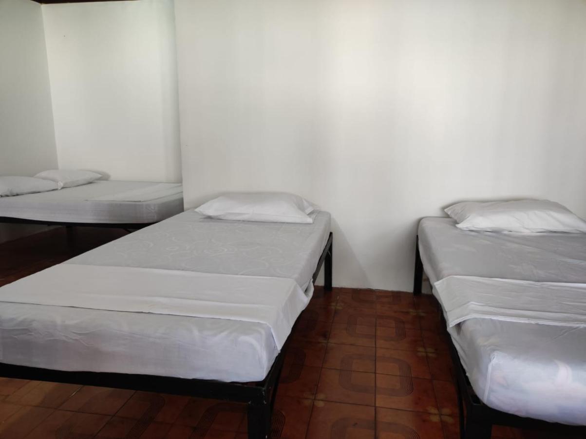 Leticias Guest House Exterior photo